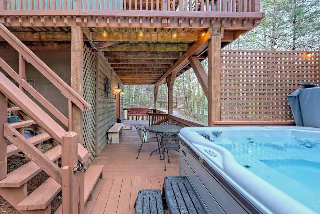 Near Downtown Helen - Hottub, Sauna, Game Room, Fire Pit Экстерьер фото