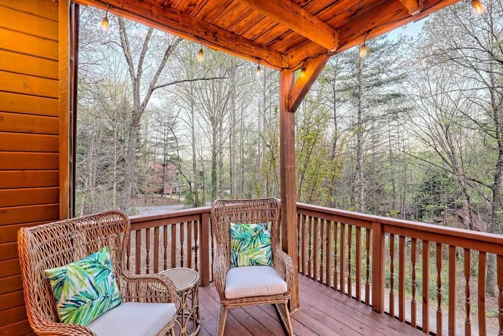 Near Downtown Helen - Hottub, Sauna, Game Room, Fire Pit Экстерьер фото